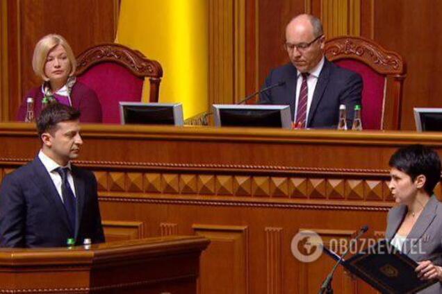 'Очень переживал': физиогномист оценила Зеленского на инаугурации