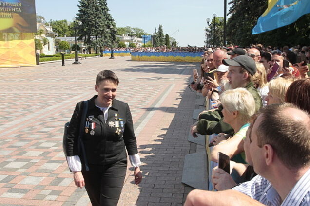 C орденами на груди: появились фото нарядной Савченко на инаугурации Зеленского