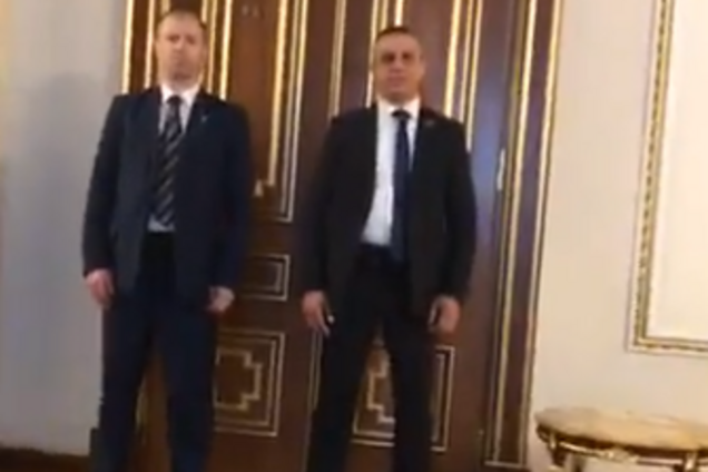 'Понаставили мордоворотов!' Ляшко не пустили к Зеленскому, он закатил скандал. Видеофакт