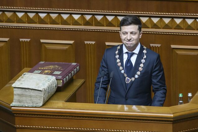 ''Це криза'': в 'Опорі' звинуватили Зеленського в порушенні закону