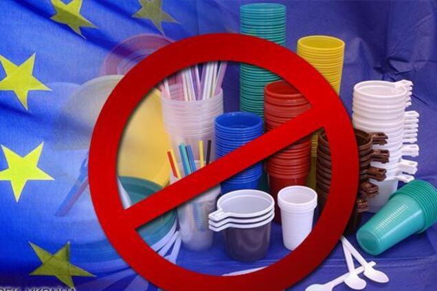 Ватяні палички і тарілки поза законом: в ЄС повністю заборонили одноразовий пластик