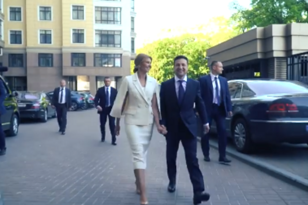 Идет служить народу: обнародовано неизвестное видео с инаугурации Зеленского