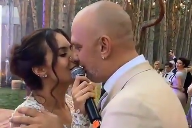 Невероятно счастливые! В сети показали первый танец молодоженов Каменских и Потапа