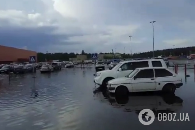 Потоп біля ТРЦ Lavina Mall