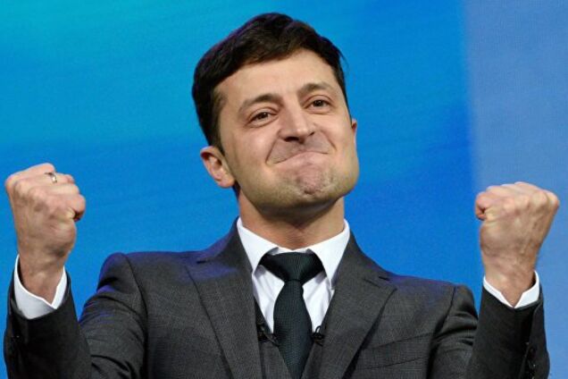 Петиция против петиции: сторонники Зеленского заспамили сайт президента