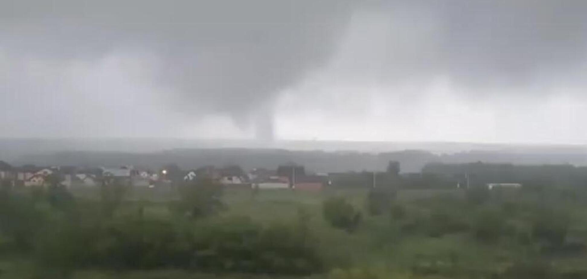 Смерч над Ростовським морем