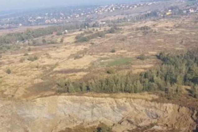 'Все в доме трясется': украинский город уходит под землю