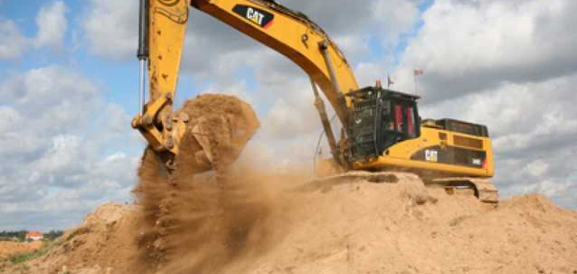 Незаконний видобуток піску в Києві