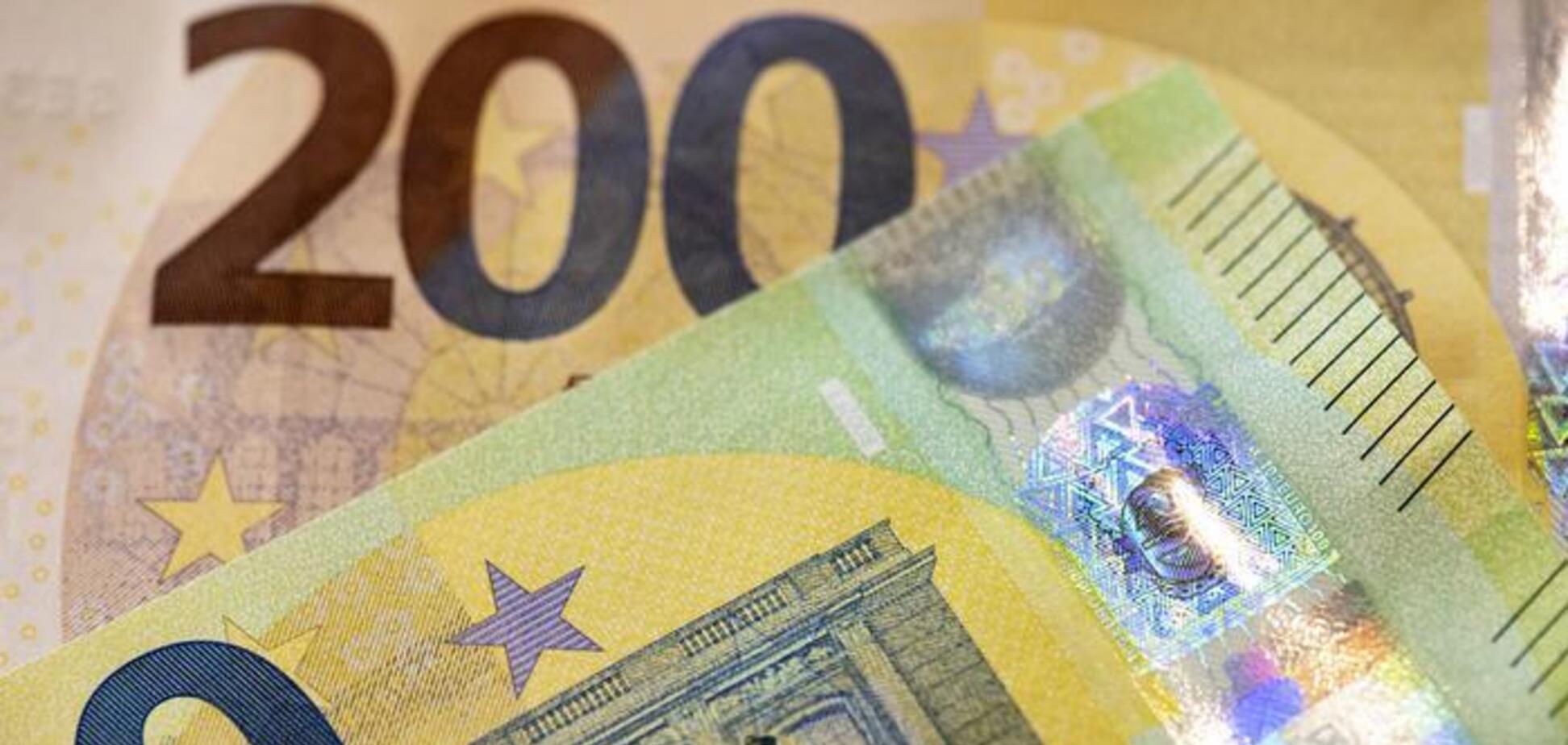 В ЄС з'явилися нові купюри 100 і 200 євро: як вони виглядають