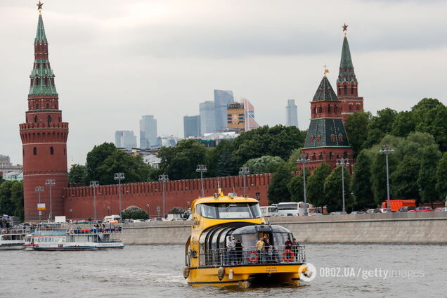 В Кремле идут войны, россияне начинают выходить на протесты — Саша Сотник 