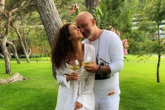 'Сколько нежности': Потап и Каменских взбудоражили сеть яркими снимками медового месяца