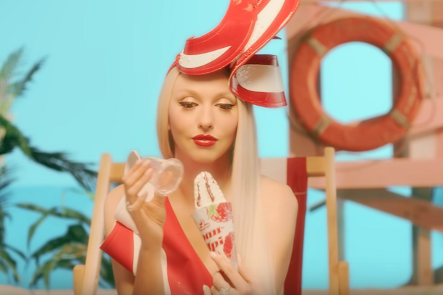 'Ты себя опозорила': Полякову разгромили в сети за ужасную рекламу мороженого