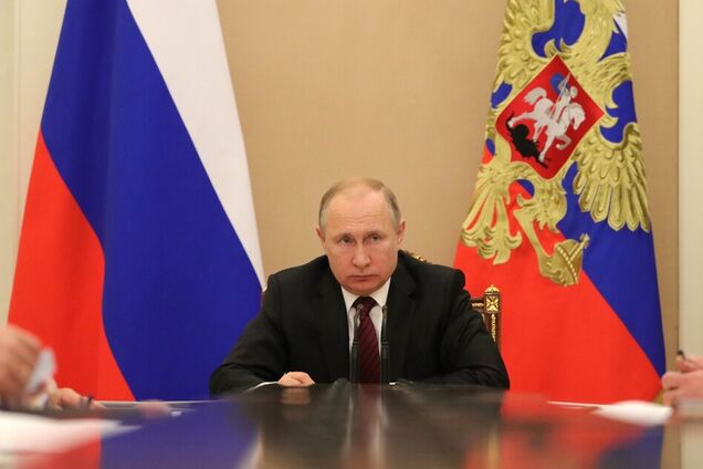 'Нет войне с Украиной!' Россияне устроили дерзкую акцию под носом у Путина