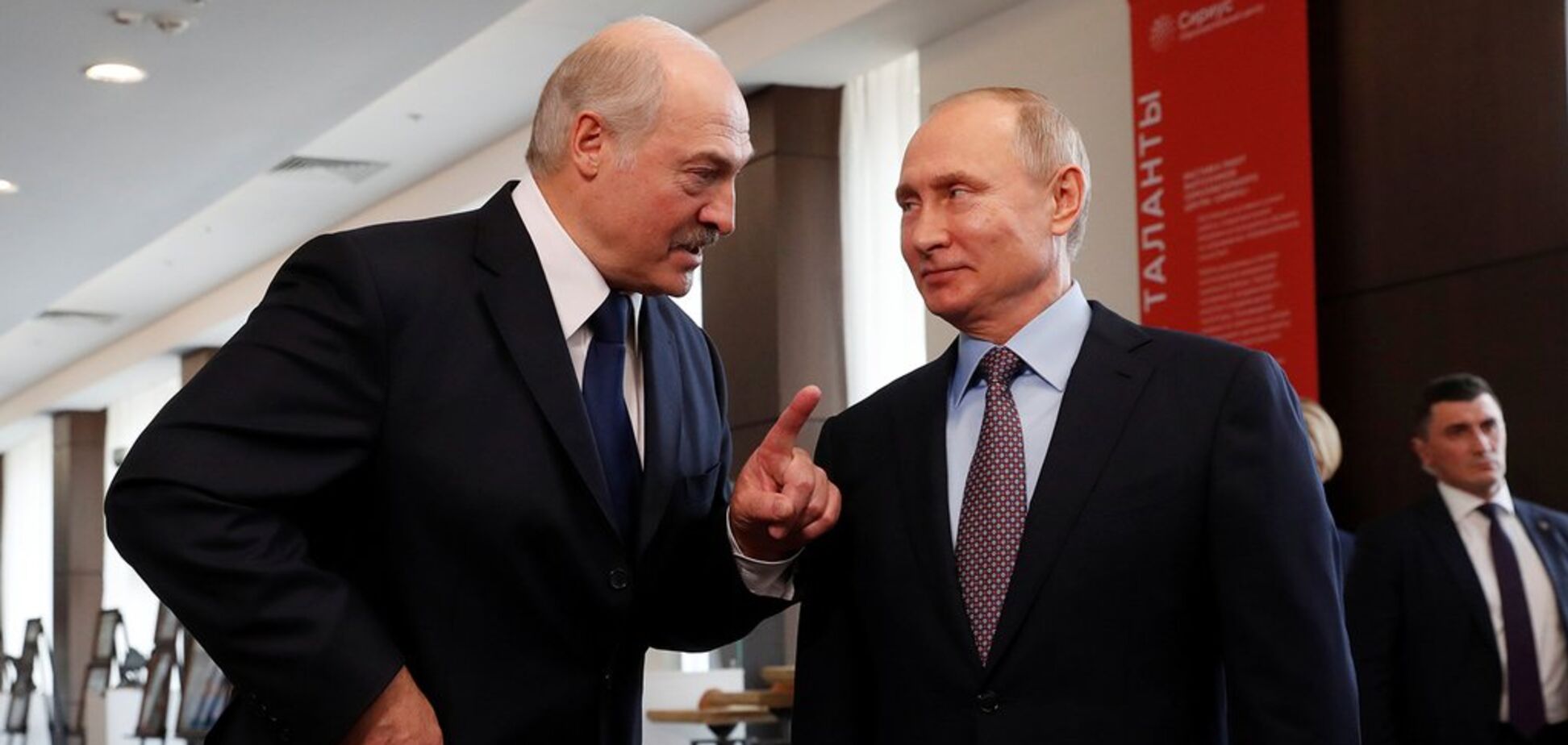 'Можуть скрутити голову!' У Білорусі зізналися про боротьбу Лукашенка з Путіним