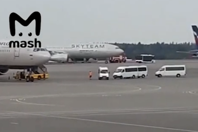 Пасажир палив на борту? У Росії сталася нова НП з літаком