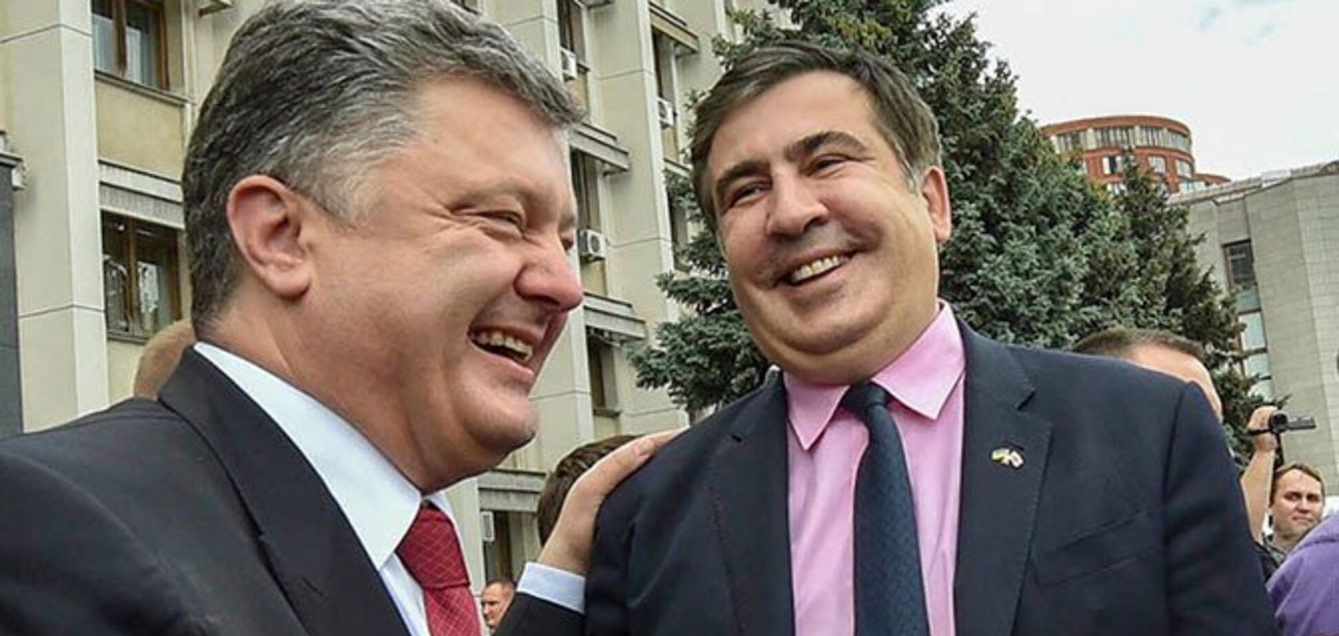  'Думали, что покусаю': Саакашвили рассказал о встрече с Порошенко