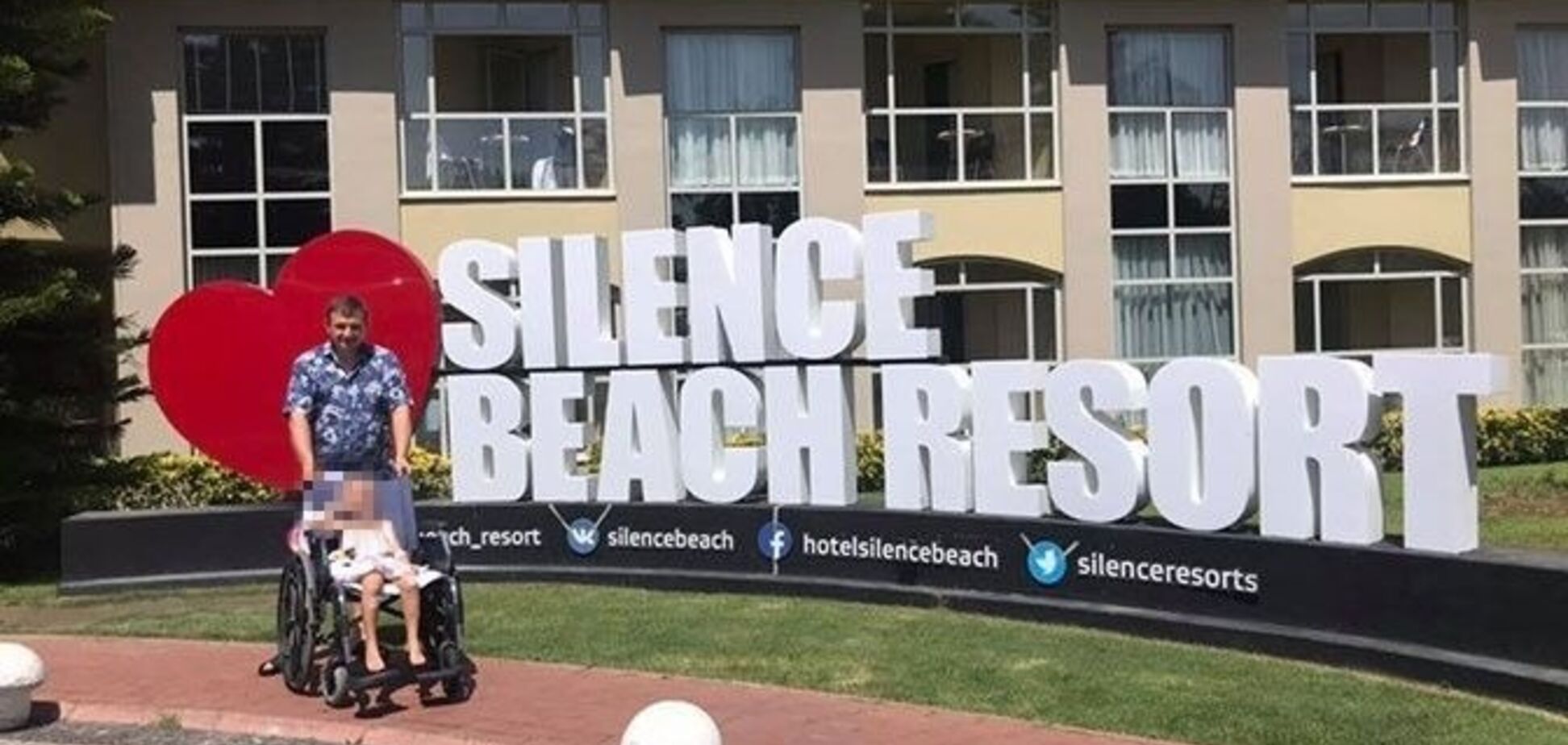 'Порізи, шрами, біль': на популярному курорті в Туреччині трапилася надзвичайна подія з дитиною з Росії