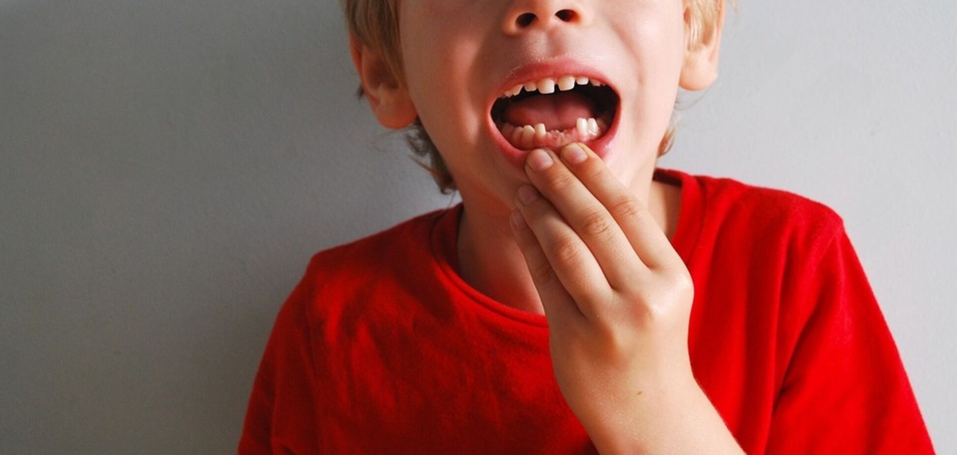 Навіщо потрібно зберігати молочні зуби дитини