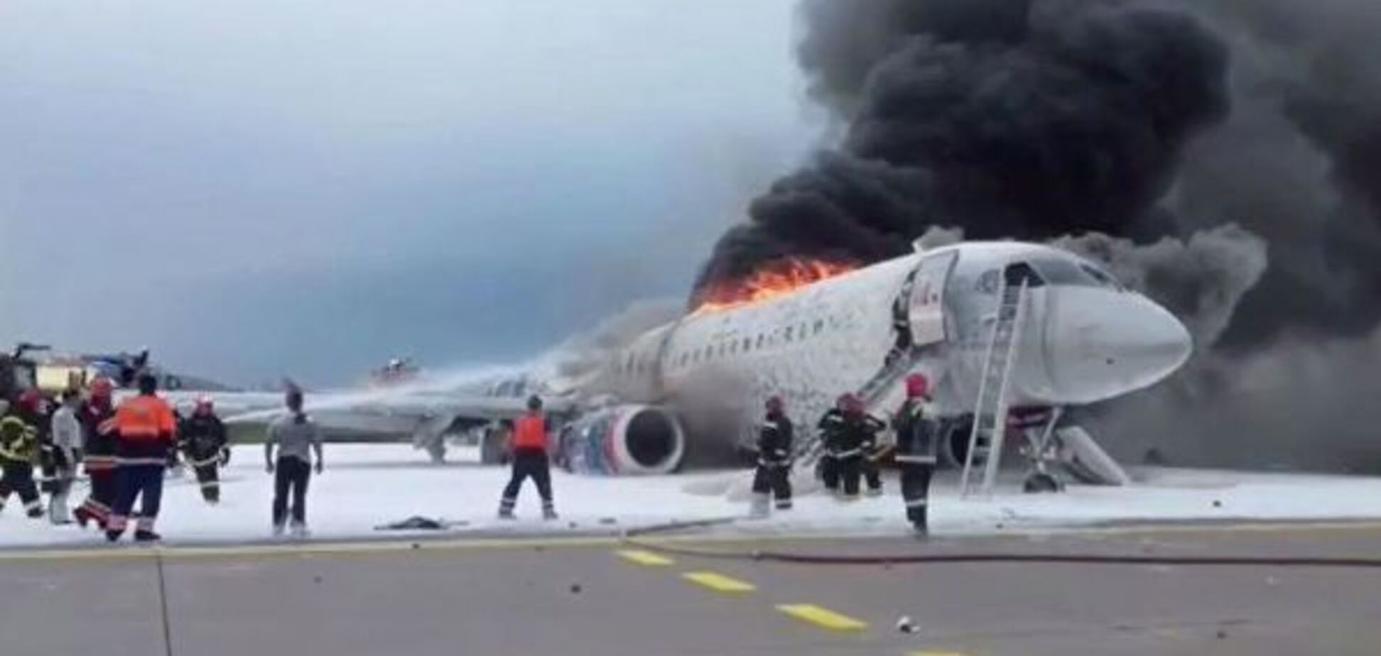 'Летіли без зв'язку': командир згорілого під Москвою літака розкрив деталі