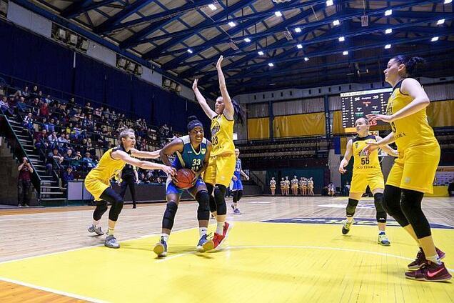 У фантастичному матчі визначився чемпіон жіночої баскетбольної Суперліги