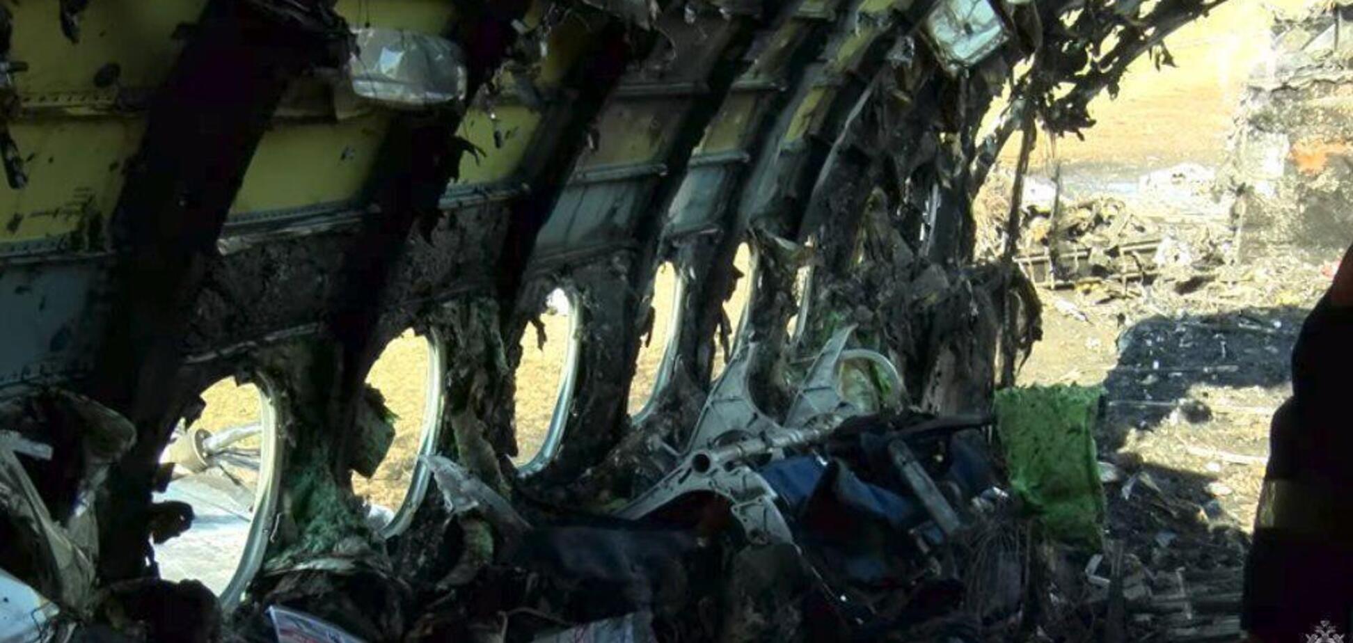 Все сгорело дотла: появились новые фото и видео из самолета в 'Шереметьево'