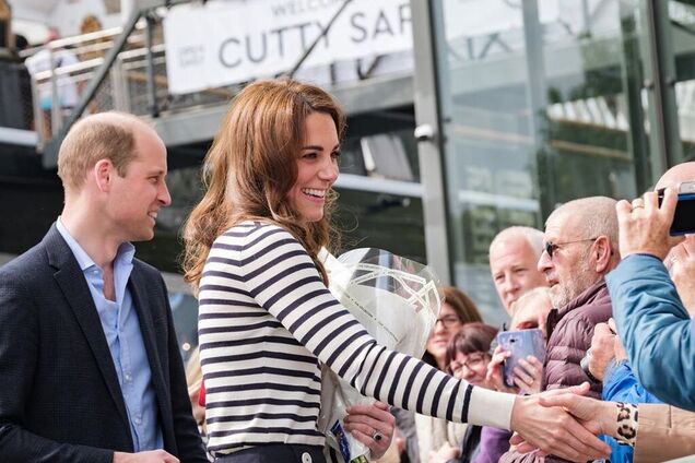 Меган Маркл народила: принц Вільям гостро підколов брата