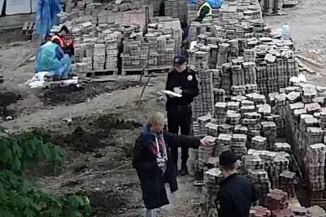 В Одессе активистку облили фекалиями: что произошло