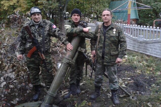 "Это не бунтари с трубой!" Украинцам показали, как оккупанты на Донбассе прячутся за спины детей