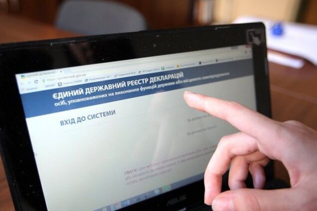 НАПК взялось за нардепов и экс-членов ЦИК: что происходит