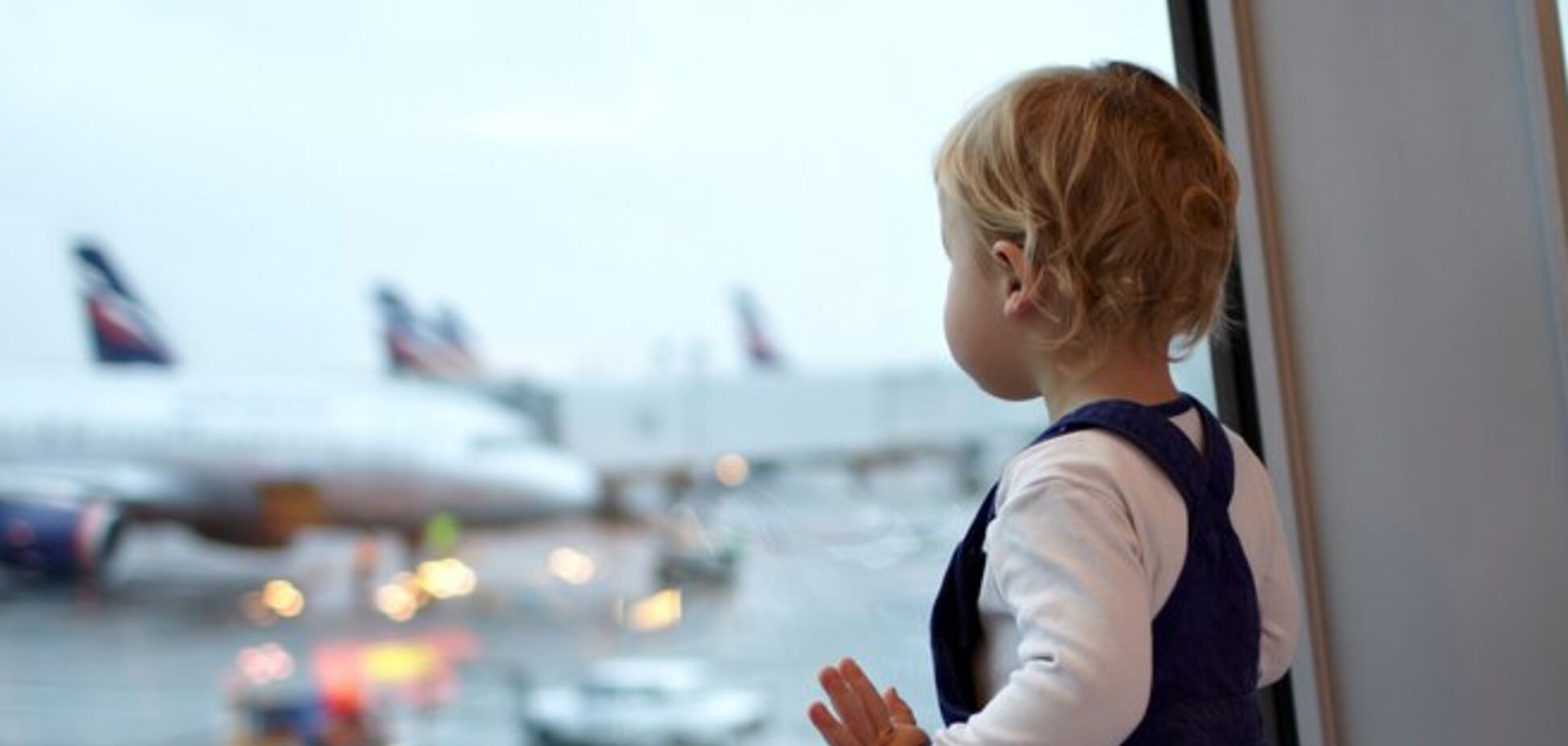 Отпуск с детьми за границей: назван список необходимых документов