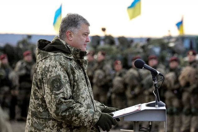 Бутусов: Порошенко таємним указом дав звання генерала армії скандальному Демчині