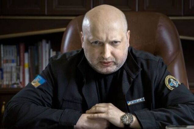 'Не нужно умиротворять агрессора!' Турчинов рассказал, как усмирить Россию