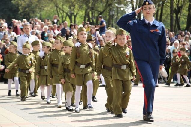 Глядя на Московию, Рейх нервно курит в сторонке