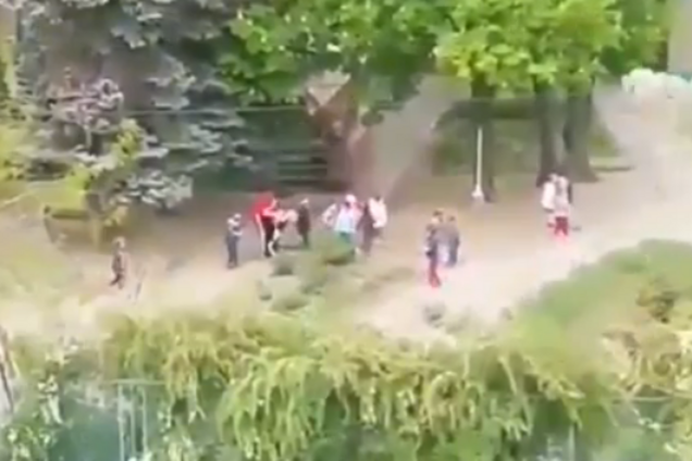 "Страшно дивитися": знущання виховательки з дитини в Запоріжжі показали на відео