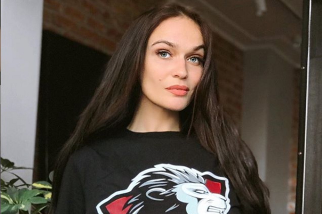 Российская телезвезда влезла в громкий скандал с катастрофой в 'Шереметьево'