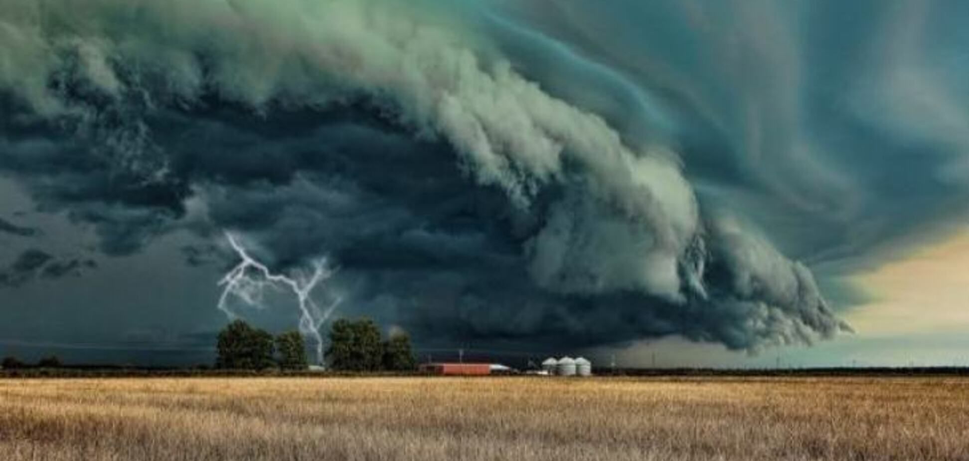 Дощі, град і шквали: синоптики дали небезпечний прогноз погоди по Україні