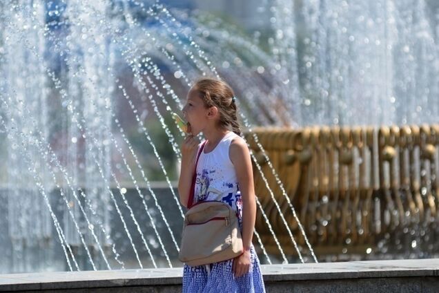 Україну накриє пекельна спека: синоптик дала прогноз