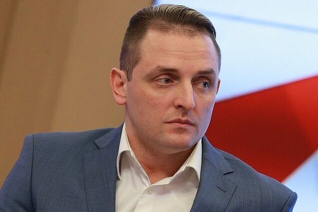 Народний артист Росії потрапив у аварію у Москві: фото і відео з місця ДТП