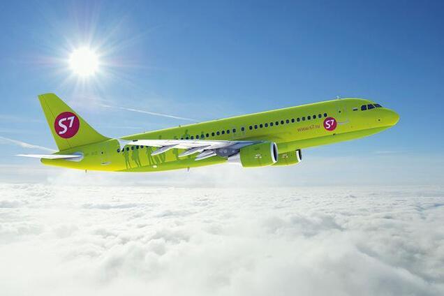 Самолет авиакомпании 'S7 Airlines'