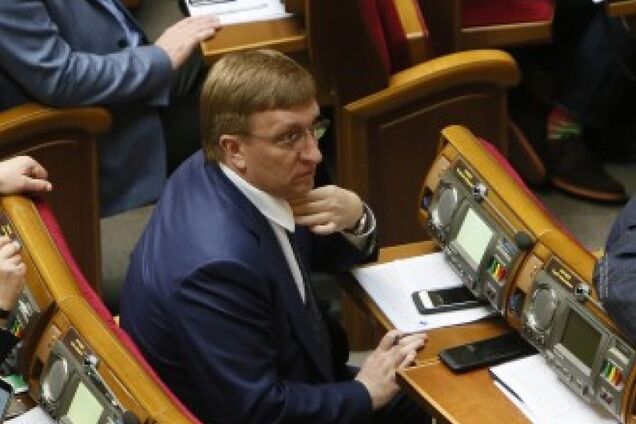 Владислав Бухарєв