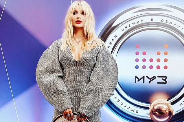 Лобода показала, что у нее под платьем: пикантное фото