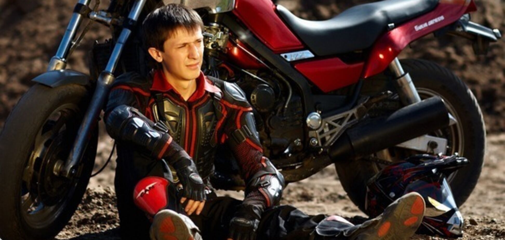 В России из-за опасного трюка погиб известный блогер: видео 18+