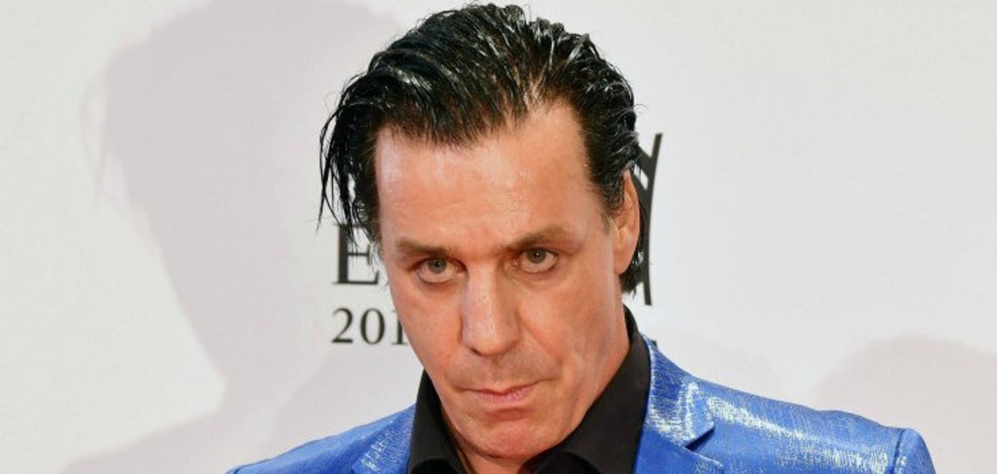 Солист Rammstein сломал челюсть назойливому поклоннику