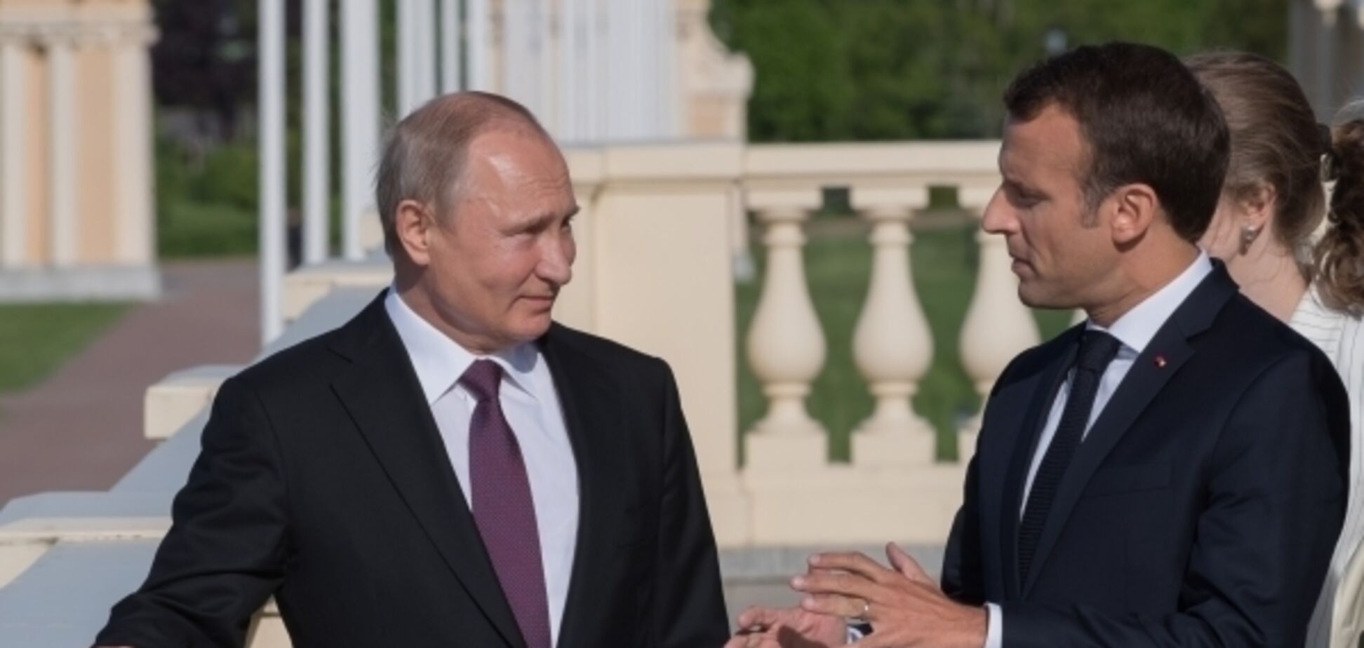 Макрон раптом вирішив помиритися з Росією: що трапилося