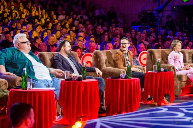 Сергей Сивохо на 'Лиге смеха' (крайний слева)