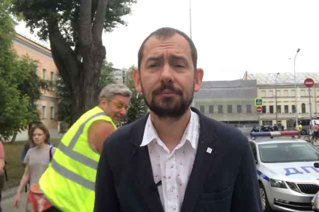"Слава Україні!" Цимбалюк підірвав мережу відео з "б*ндерівцем" у центрі Москви