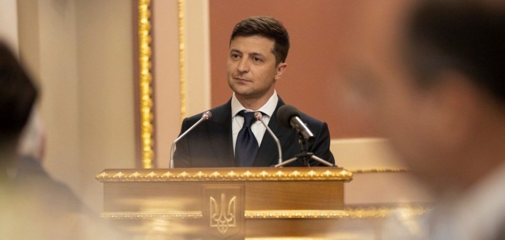 'Не имеет права': Зеленского уличили в нарушении закона