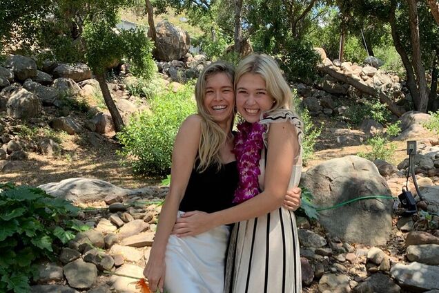 Попрощалась с Россией? Стало известно о решении дочери Брежневой