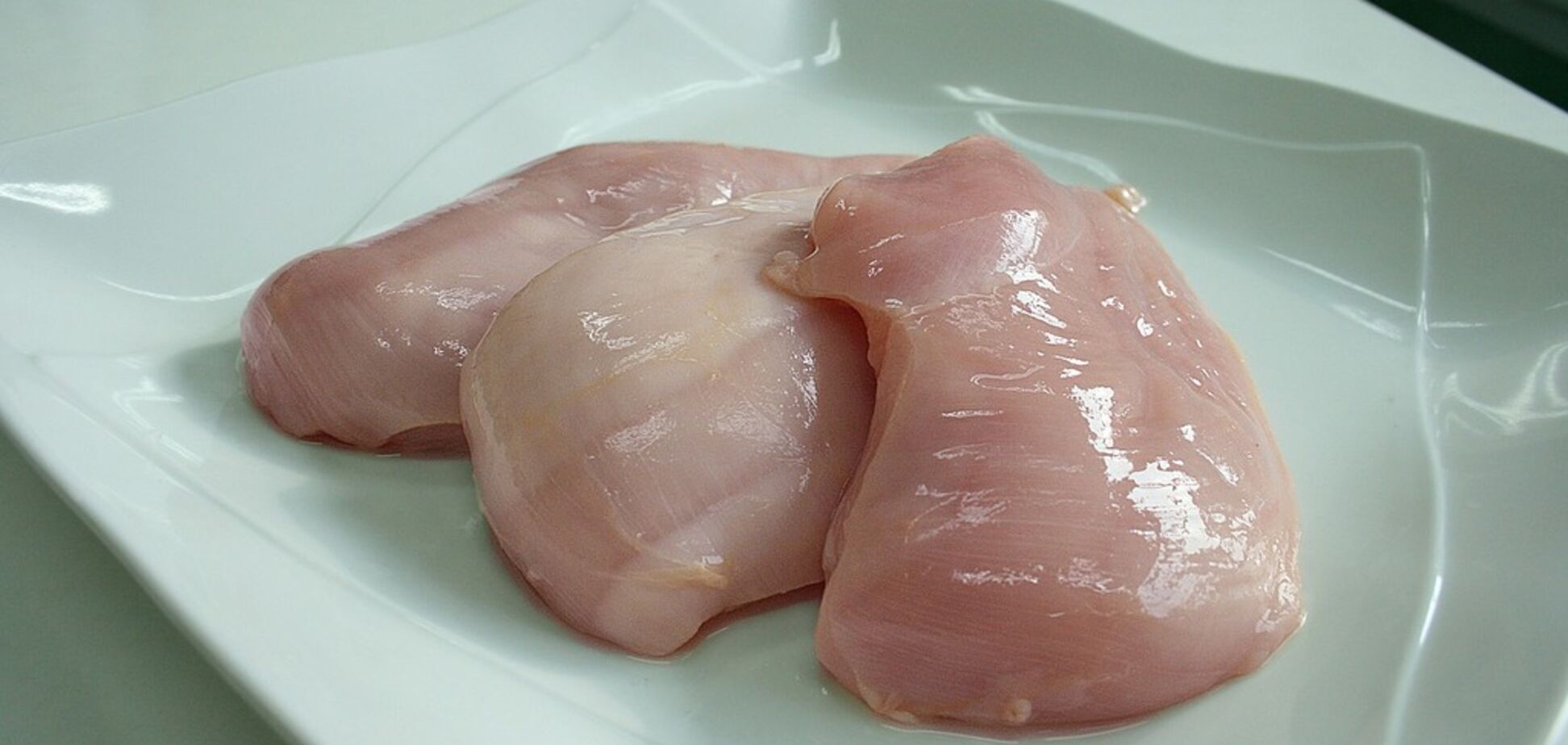 Як смачно приготувати курячу грудку: рецепт від шеф-кухаря