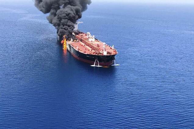 Кризис в Оманском заливе: у Трампа заговорили о войне с Ираном